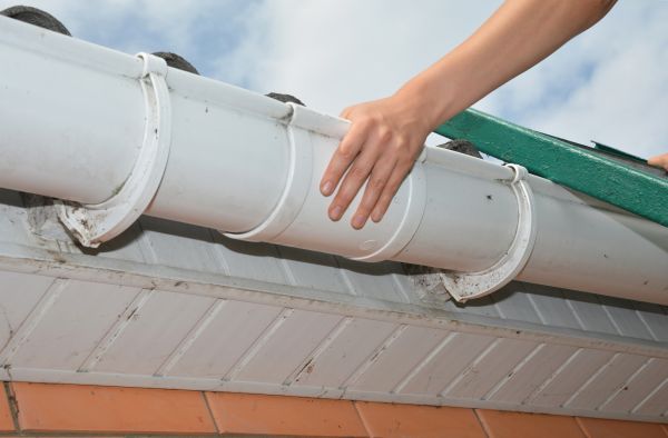 Gutter Reattachment in Pinehurst