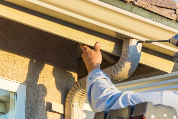 Aluminum Rain Gutter Service in Pinehurst